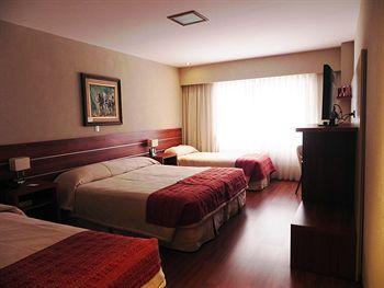 Hotel Quorum Golf, Tenis & Spa 科尔多瓦 外观 照片