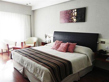 Hotel Quorum Golf, Tenis & Spa 科尔多瓦 外观 照片